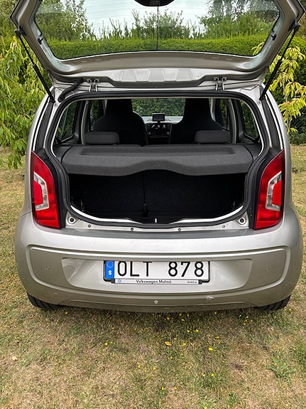 Volkswagen UP! 4 of 10
