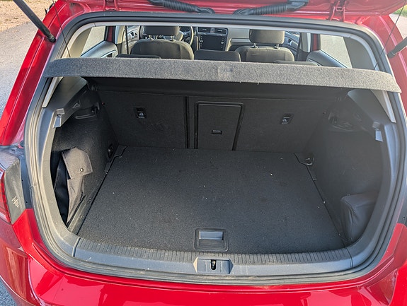 Volkswagen Golf VII 11 of 13