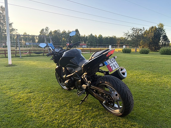 Kawasaki Z750 ABS 4 of 4