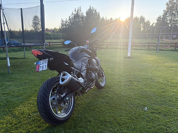 Kawasaki Z750 ABS 3 of 4