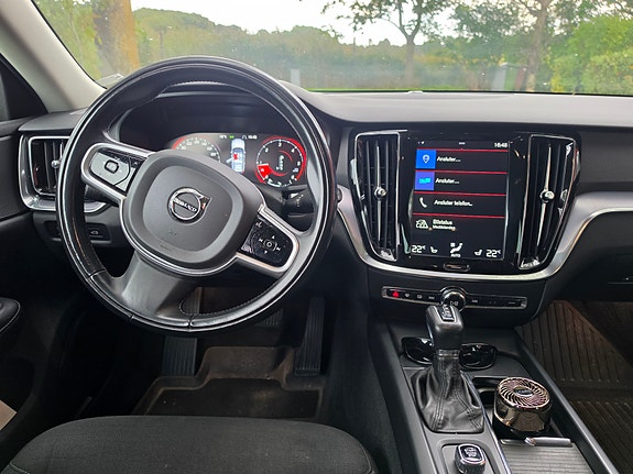 Volvo V60 4 of 6