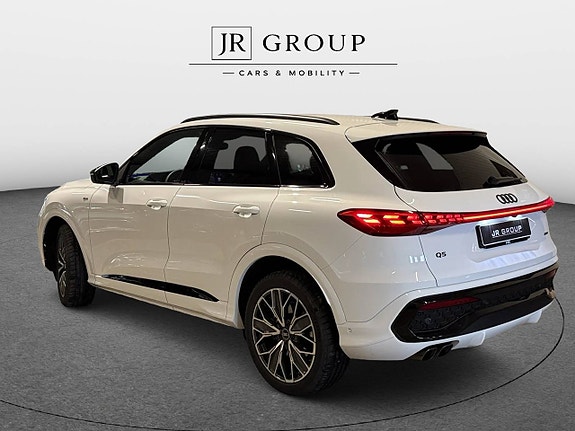 Audi Q5 4 of 13