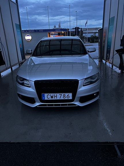 Audi A4 2 of 10