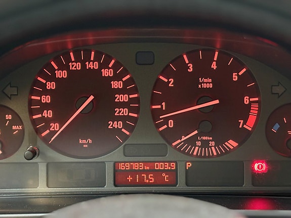 BMW 520i 19 of 22