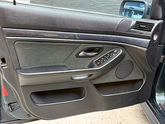 BMW 520i 15 of 22