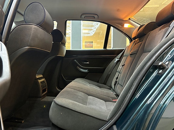 BMW 520i 10 of 22