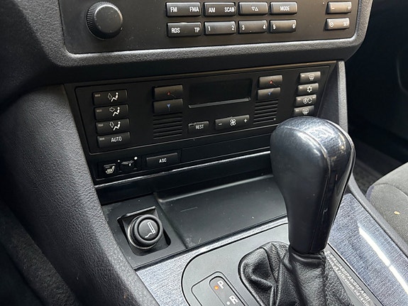 BMW 520i 20 of 22