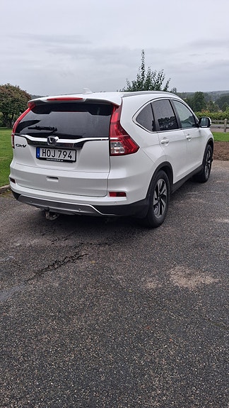 Honda CR-V 2 of 9