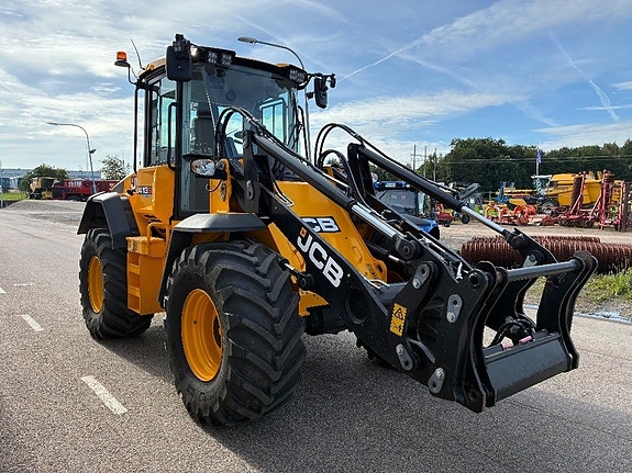 JCB 413 S 3 of 14