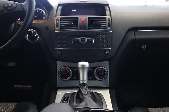 Mercedes-Benz C180 17 of 20