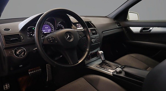 Mercedes-Benz C180 9 of 20