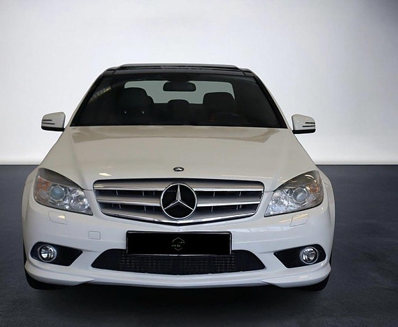 Mercedes-Benz C180 8 of 20
