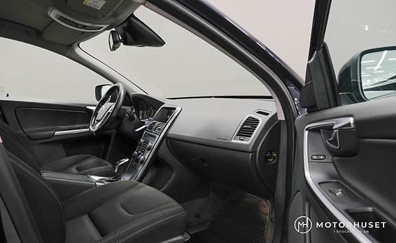 Volvo XC60 9 of 19
