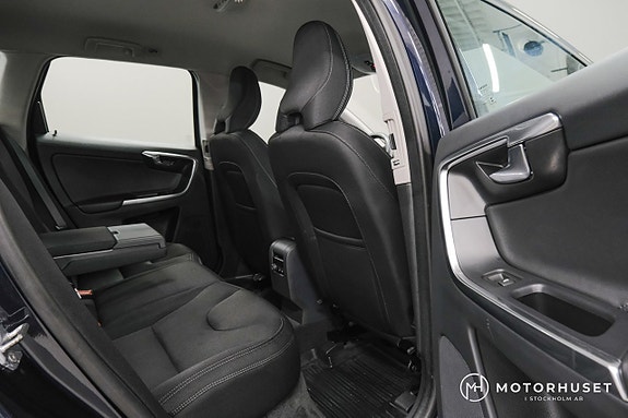 Volvo XC60 11 of 19