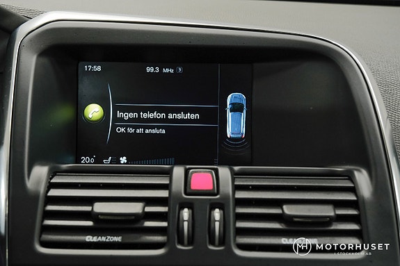 Volvo XC60 12 of 19