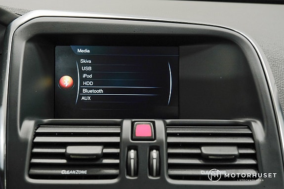 Volvo XC60 13 of 19