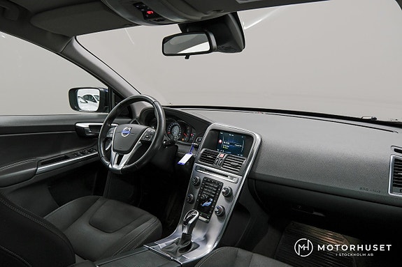 Volvo XC60 10 of 19