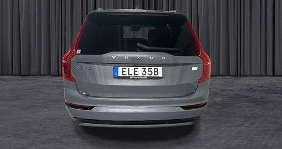 Volvo XC90 4 of 11