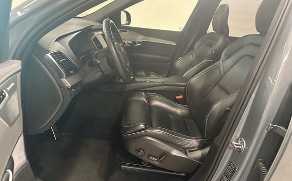 Volvo XC90 10 of 11