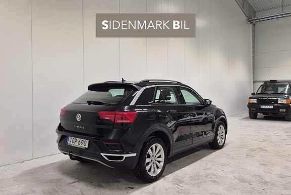 Volkswagen T-Roc 6 of 17
