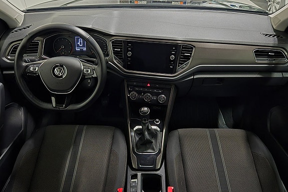 Volkswagen T-Roc 7 of 17