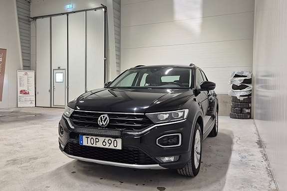 Volkswagen T-Roc 5 of 17