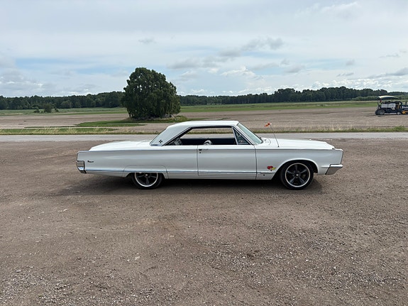Chrysler Newport 2 of 7