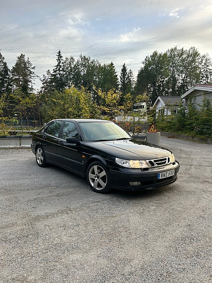 Saab 9-5 2 of 10