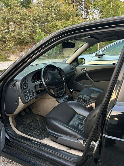 Saab 9-5 9 of 10