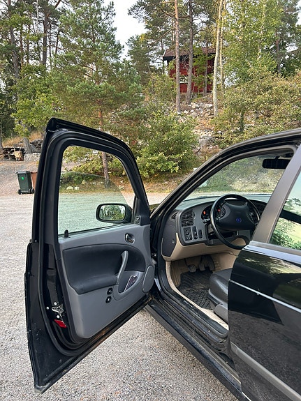 Saab 9-5 8 of 10