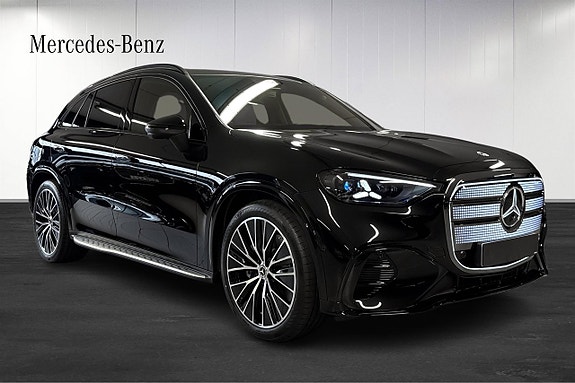 Mercedes-Benz GLC400 2 of 16
