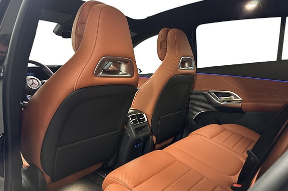 Mercedes-Benz GLC400 13 of 16