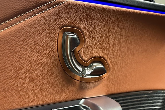 Mercedes-Benz GLC400 12 of 16