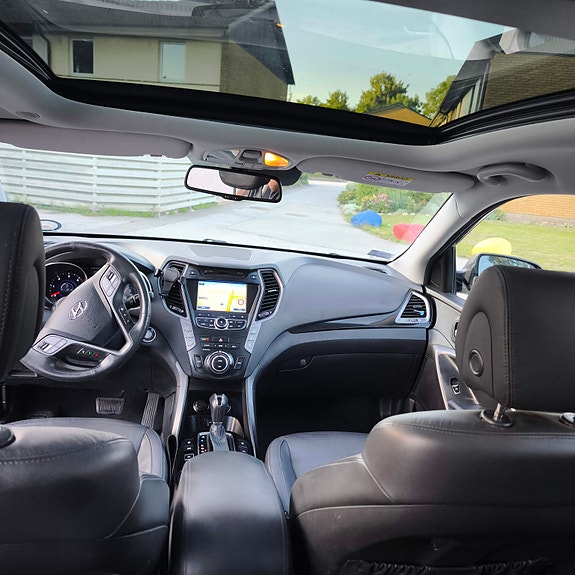 Hyundai Grand Santa Fe 8 of 10