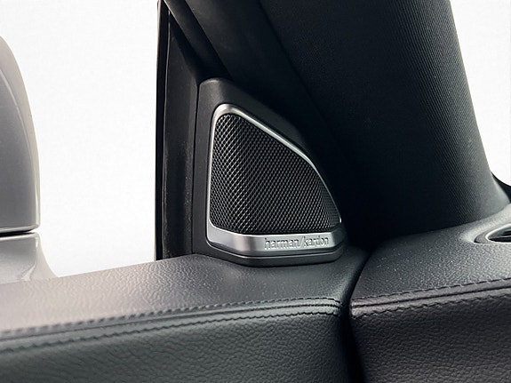Mercedes-Benz CLS350 28 of 30