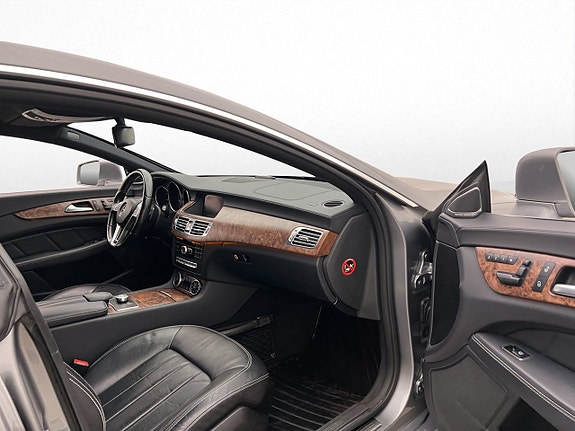 Mercedes-Benz CLS350 16 of 30