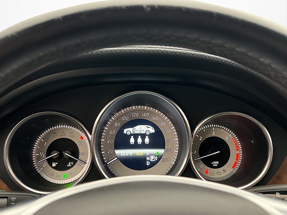 Mercedes-Benz CLS350 18 of 30
