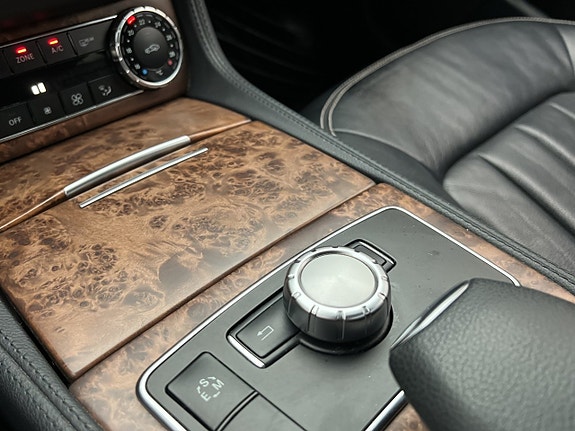 Mercedes-Benz CLS350 25 of 30