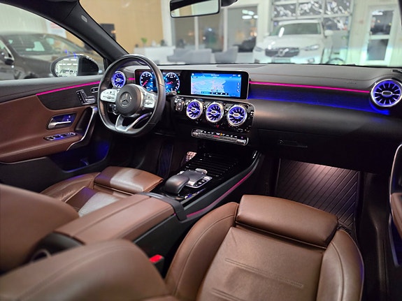 Mercedes-Benz A200 9 of 26