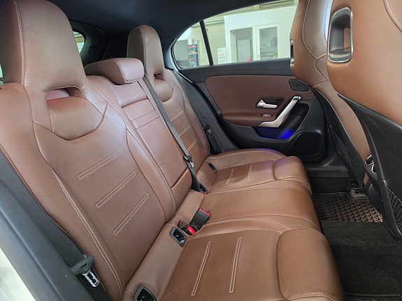 Mercedes-Benz A200 26 of 26