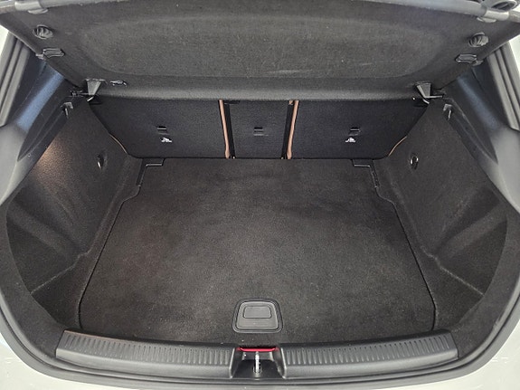 Mercedes-Benz A200 8 of 26