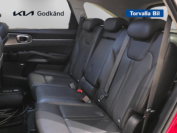 Kia Sorento 10 of 15