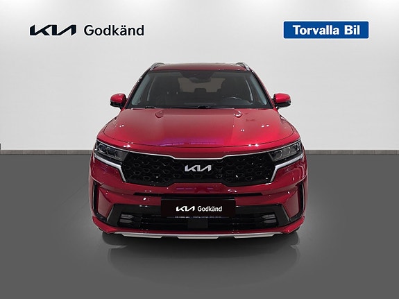 Kia Sorento 3 of 15