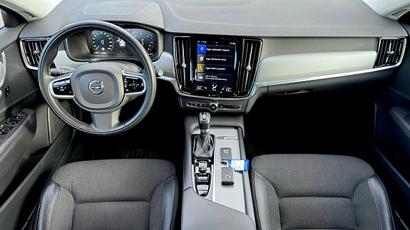 Volvo V90 Cross Country 11 of 30