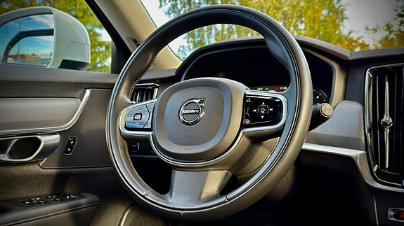 Volvo V90 Cross Country 13 of 30