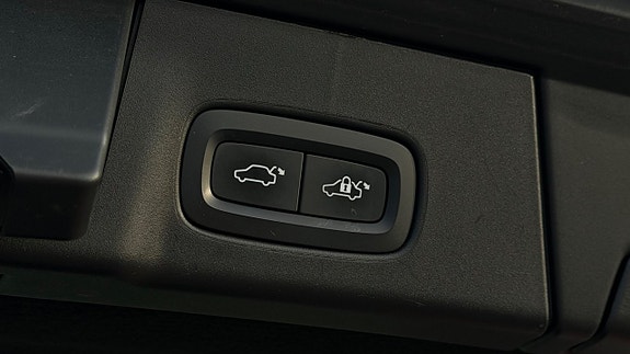 Volvo V90 Cross Country 27 of 30