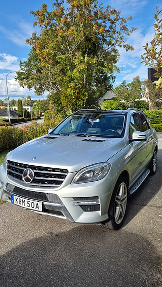 Mercedes-Benz ML350 21 of 26