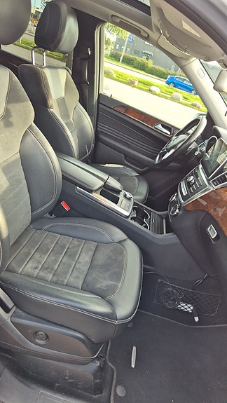 Mercedes-Benz ML350 13 of 26