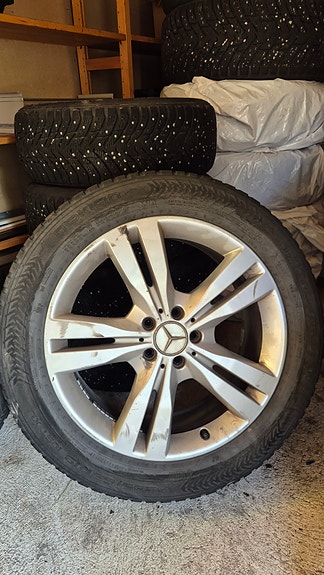 Mercedes-Benz ML350 24 of 26