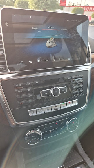 Mercedes-Benz ML350 5 of 26